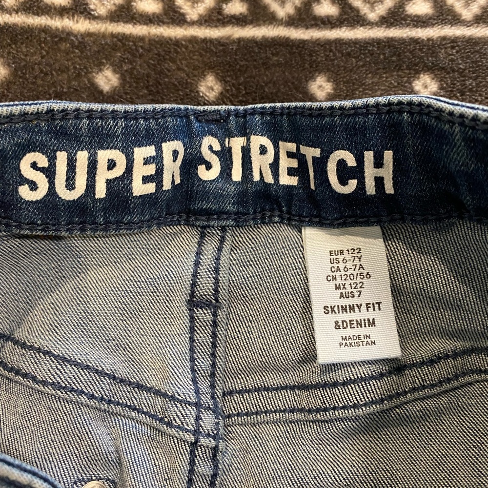 H&M Skinny Distressed Jeans - Picture 2 of 3